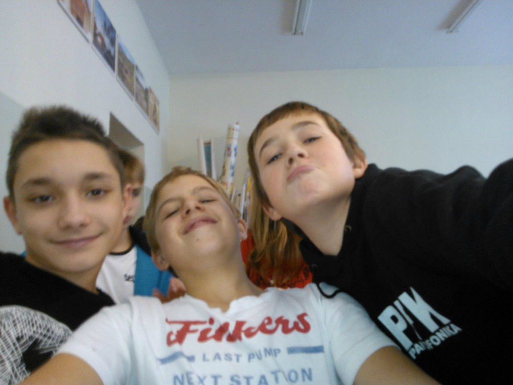nA hICiE
