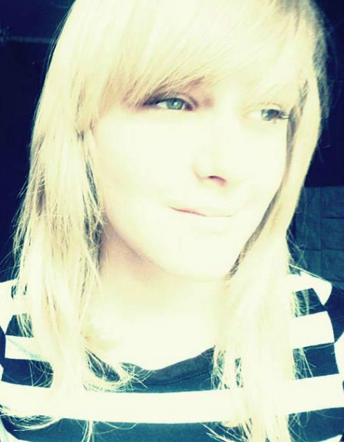 ...Yhum.. ; / 