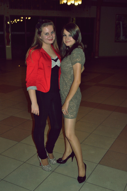 18 Dziury.