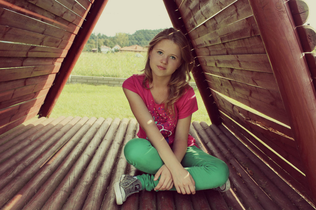ihii ; >>