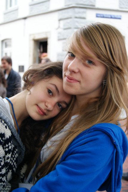 EEE DOMINIKA ! :D