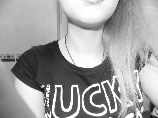 czesc wiem ze spisz , wiec wam.