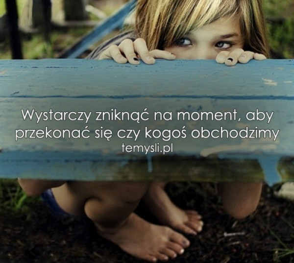 Znikam.