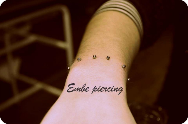EMBE PIERCING 3x surface bar