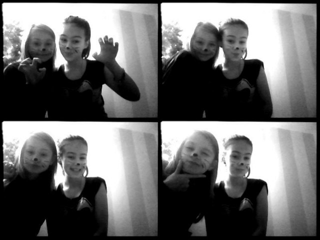 Mrauu . : > 