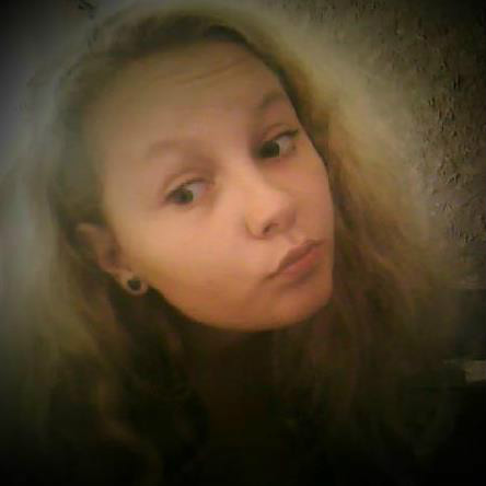 Ustkaa < 33