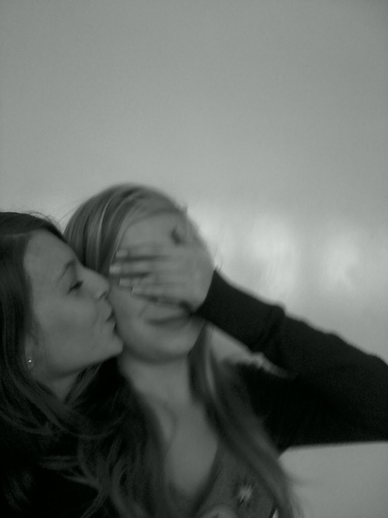 Andziaa ;**
