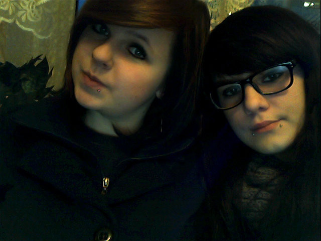hie hie.