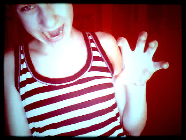 Lalalalalal piewam sobi ; *