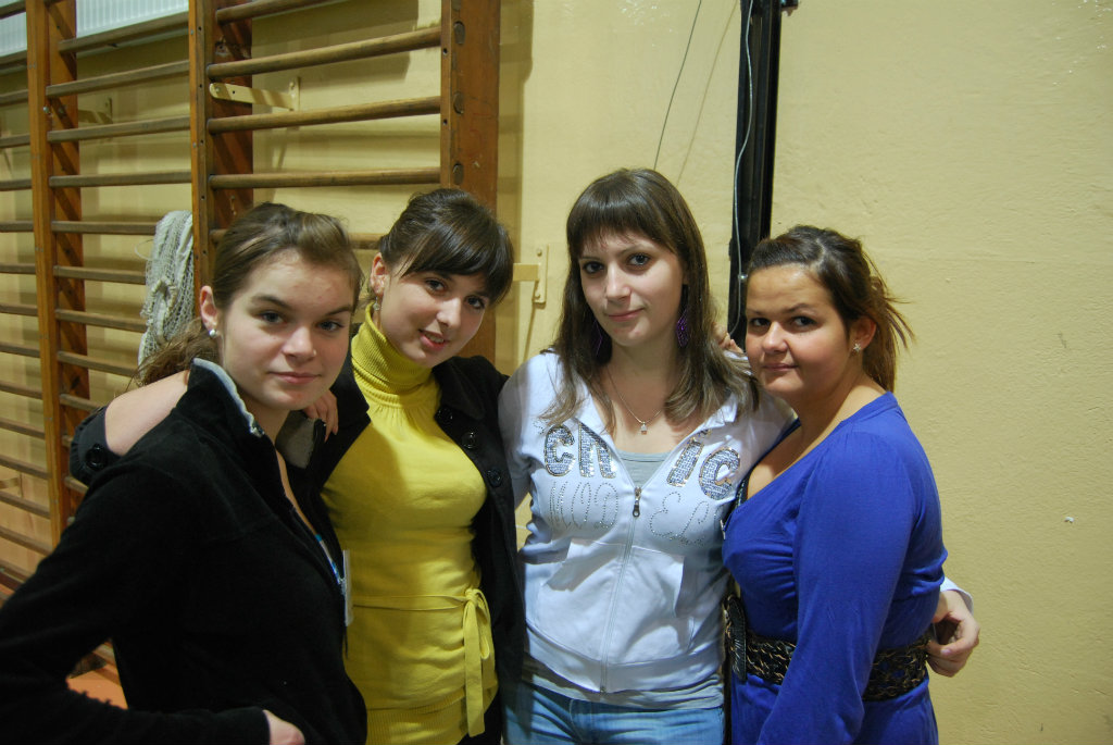 Asiula:) Madzia:)Biaa:)Ewcia:)