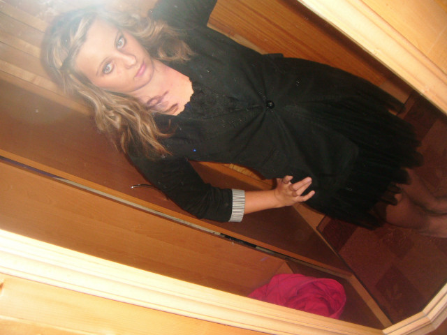 a pyci pyci pu /  ; >