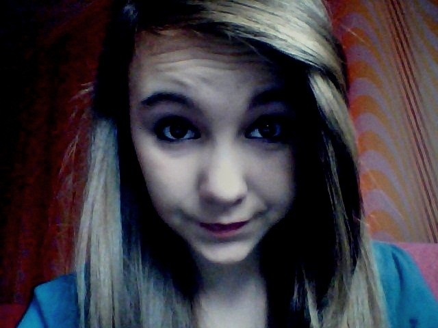 SZALOOOOOOONA . ;d .