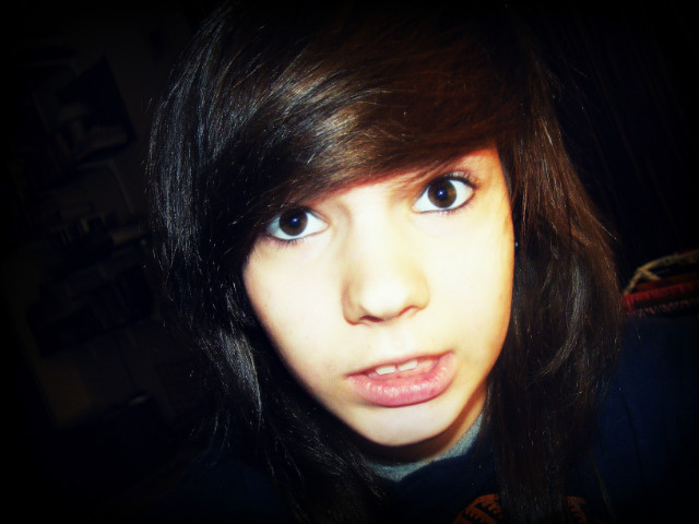 KABUM.