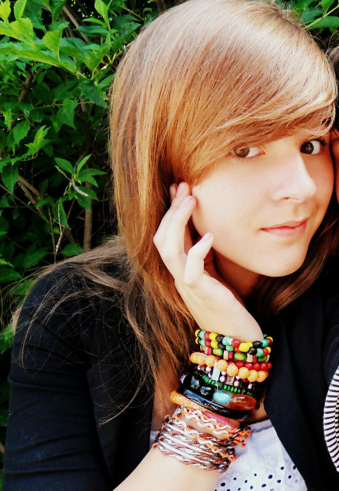 Monia pisze 1 notke 