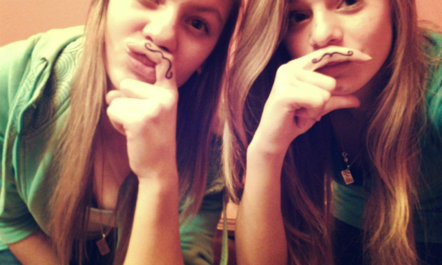MUSTACHE