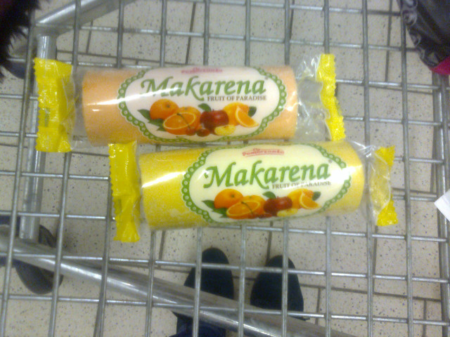 makarena makarena...