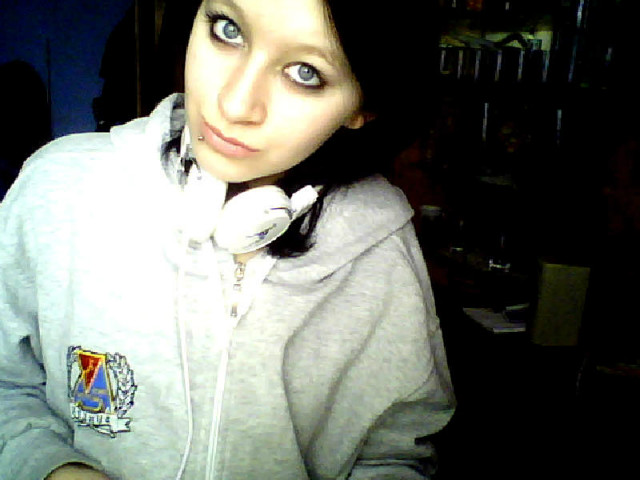 W bluziee motooruu ;***