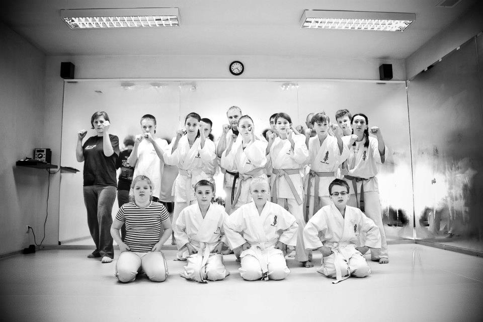 Karate.;d