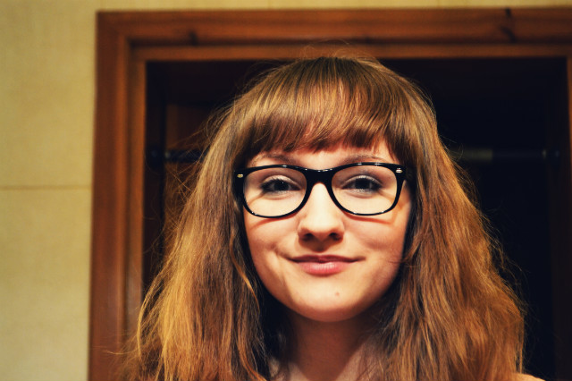 DUMNY SMILE.