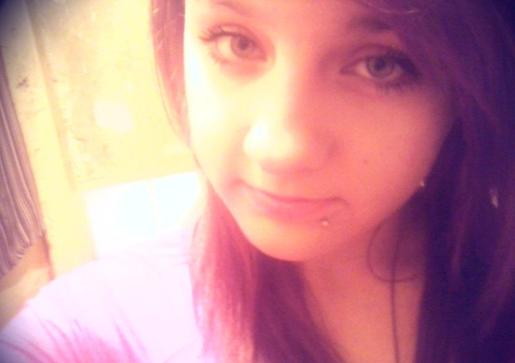 Baarteek  ; **