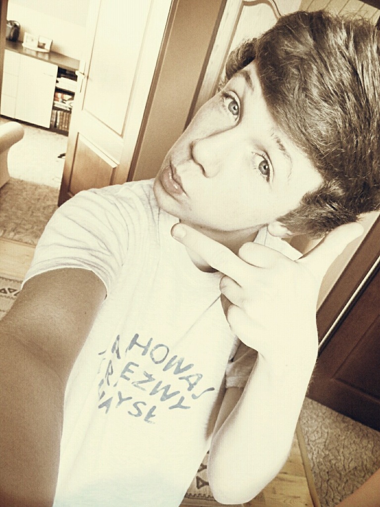 Kacper Maek.
