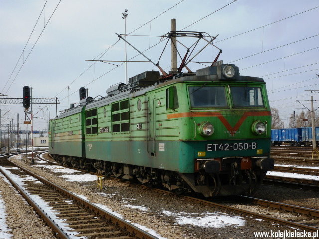ET42 - 050