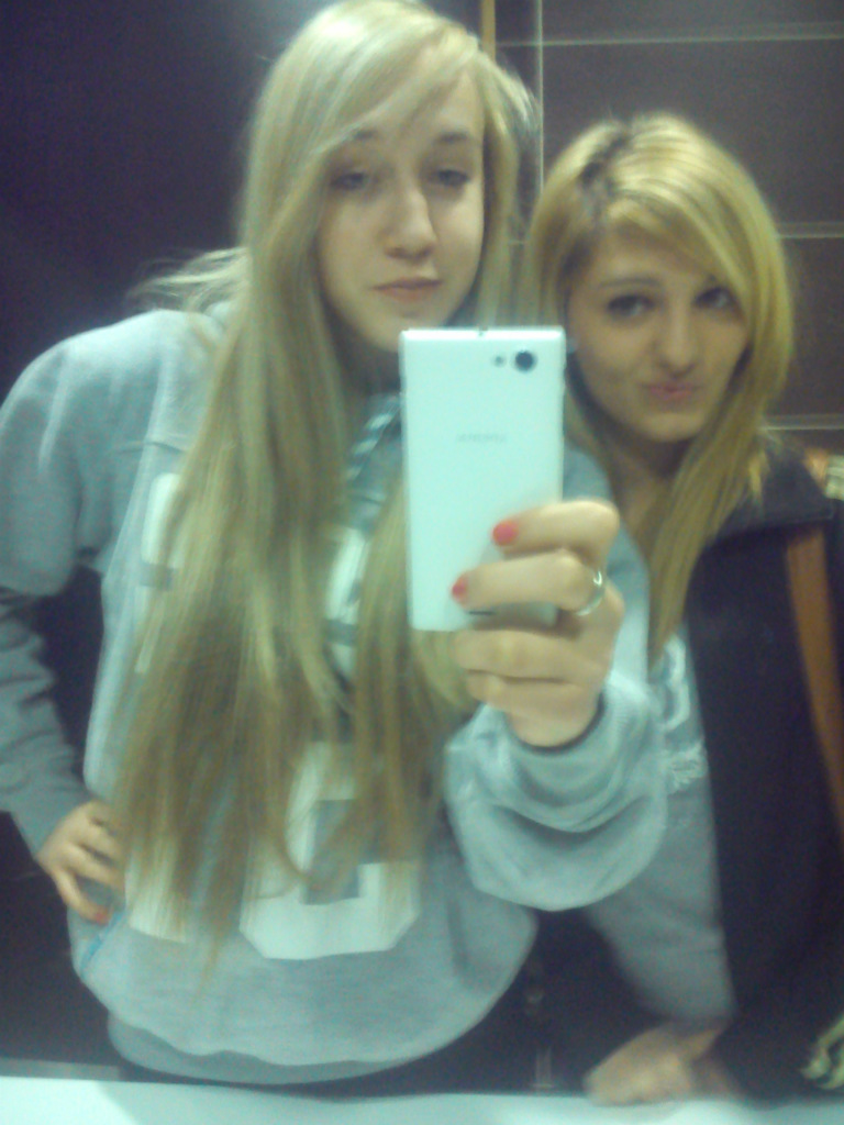 eloelo.