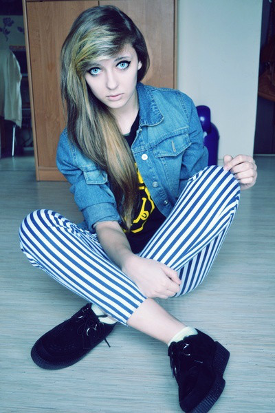 LAJKOWA.!