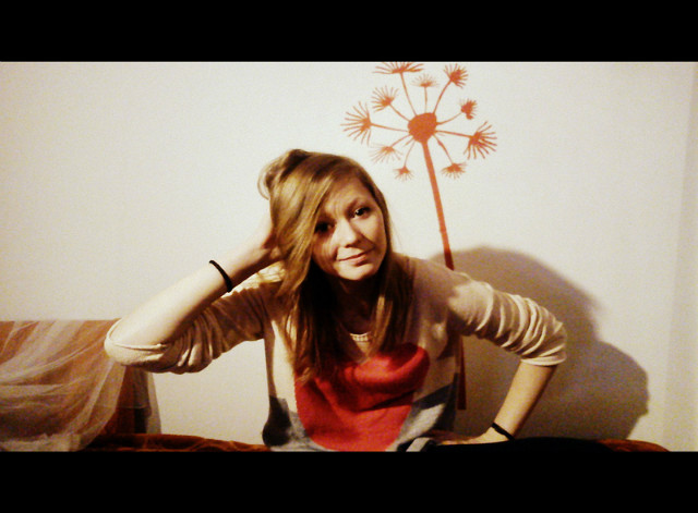 Emanujesz ciepem ;3..