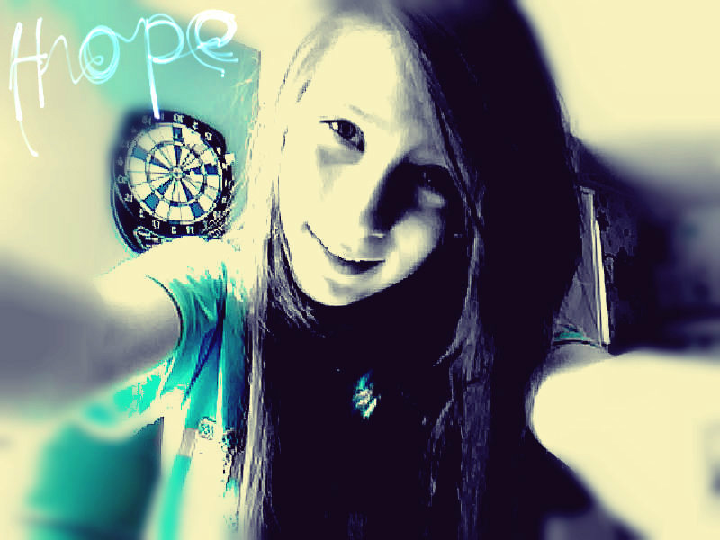< trzy