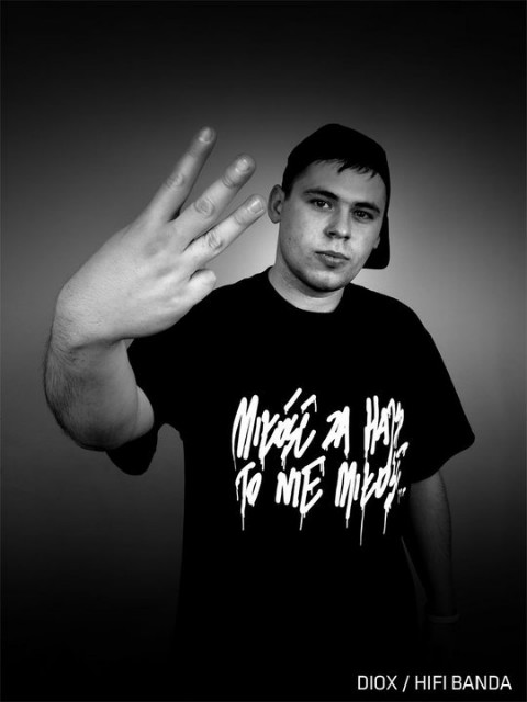 # 2 DIOX