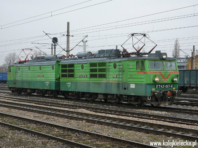 ET42 - 017