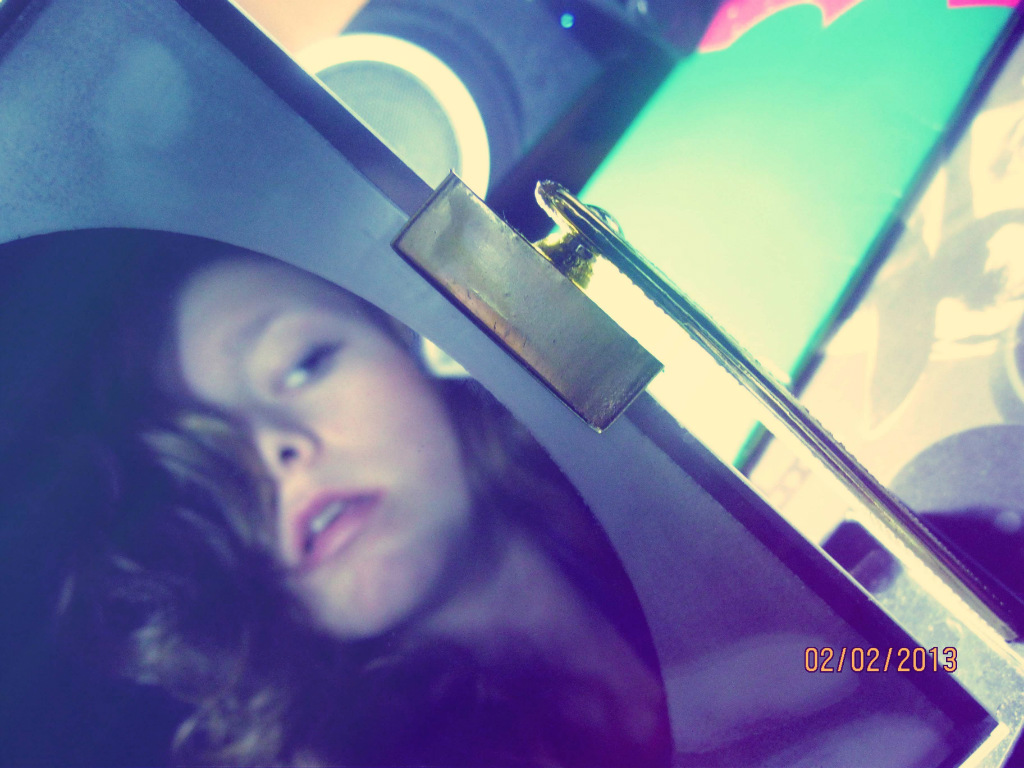 Evie.