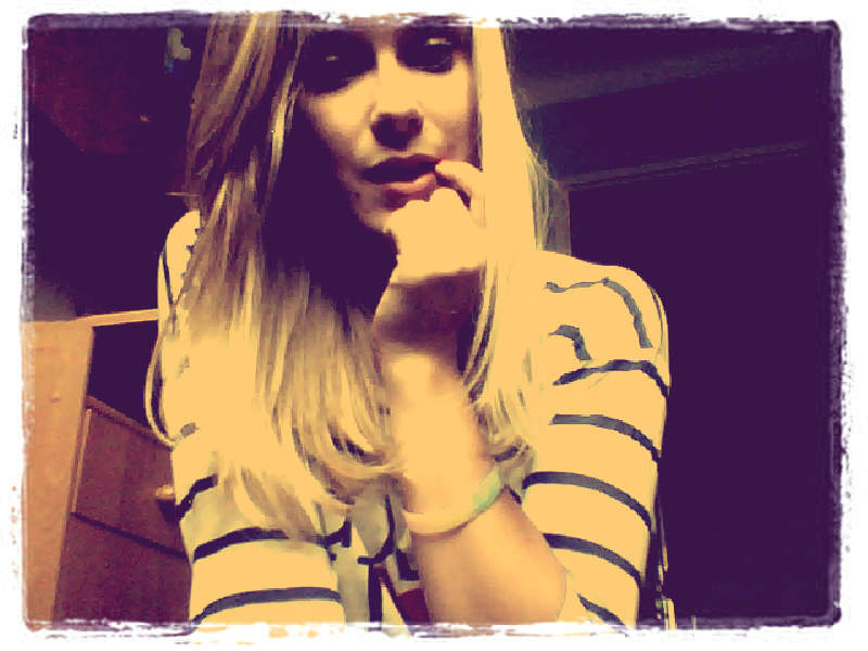 KOCHAM YCIE.