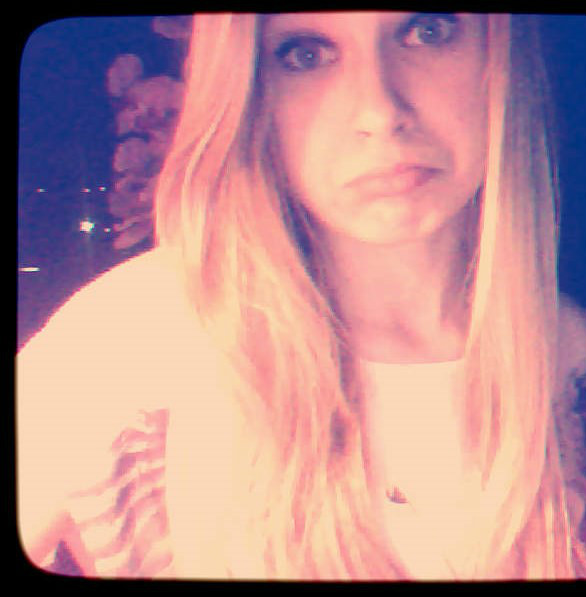 sucham se JUSTINA i chuj.