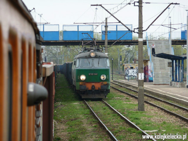 ET22 - 942