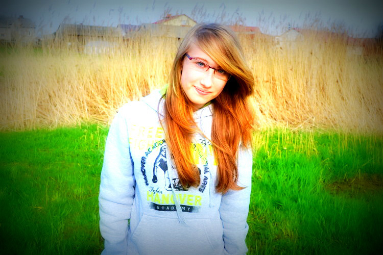 Niedziela . ;3