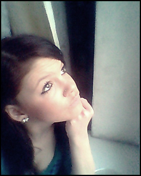 myslami przy nimi . .