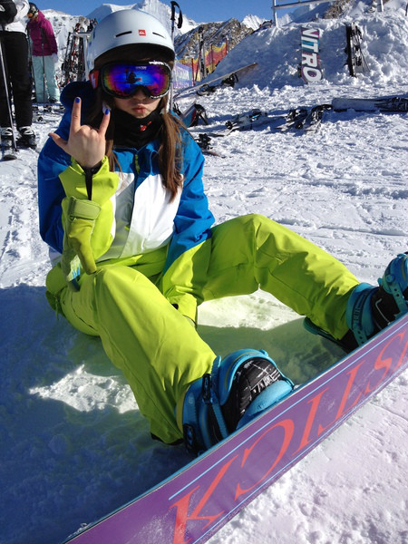 AUSTRIA. :;3