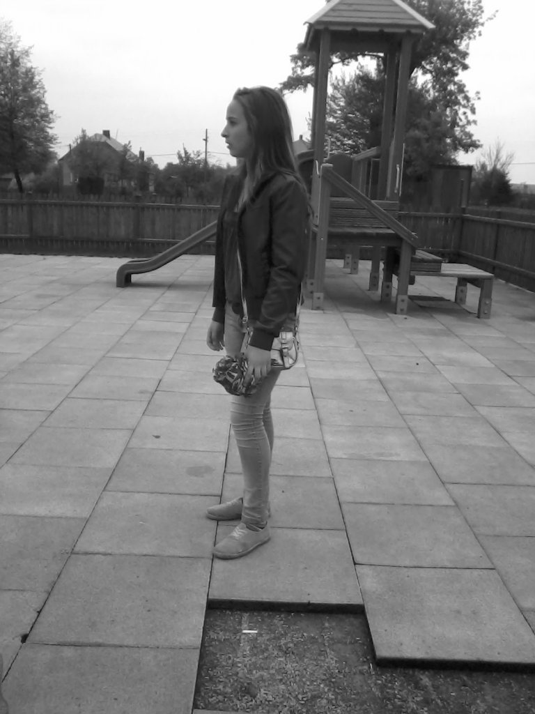 Mj skarbek ; *