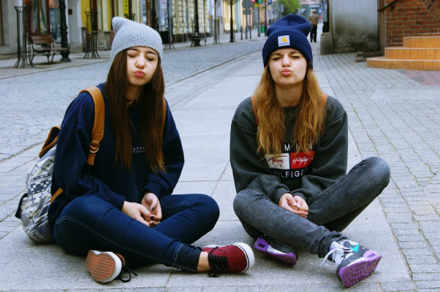 Oliss:* 