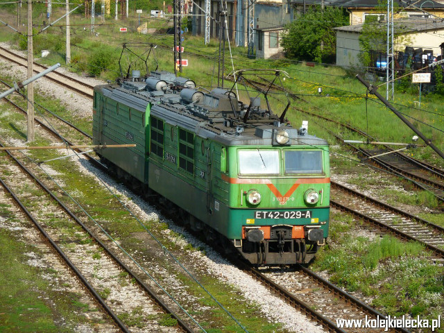 ET42 - 029