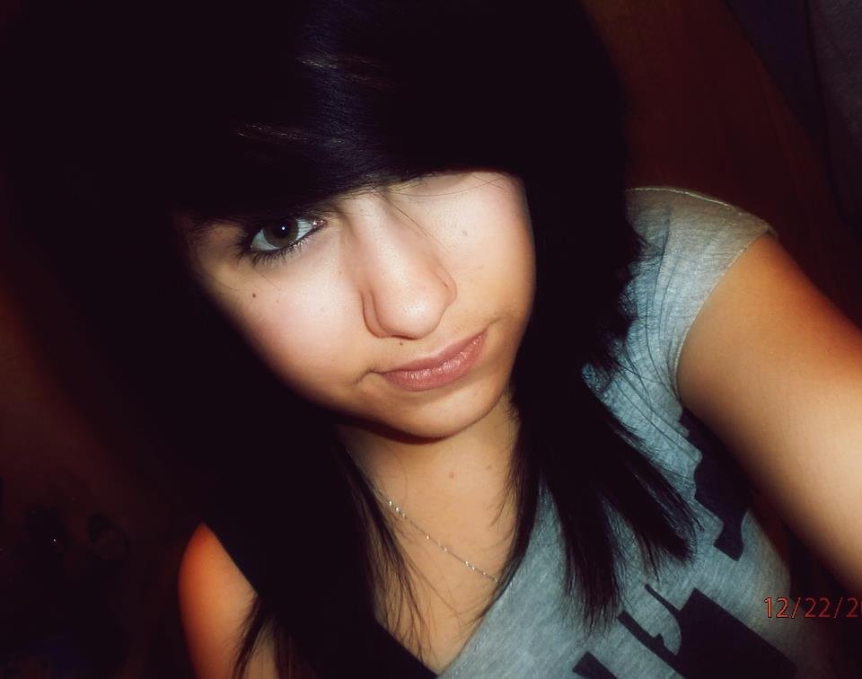 Mee .. < 3
