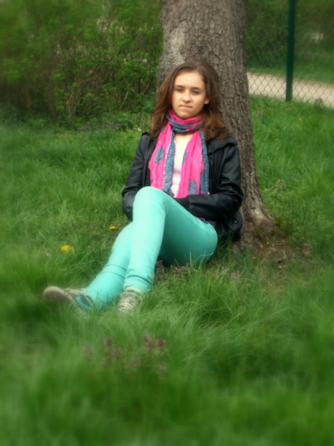 Pod drzewkiem :)