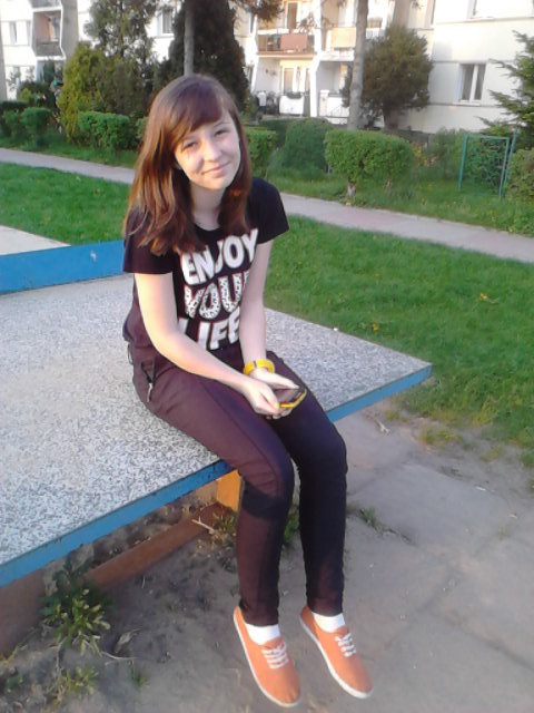 KOCHAM T WAARITK < 3