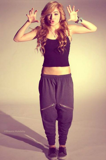 &#9827 Sweatlly