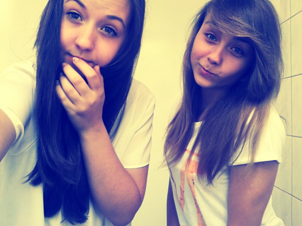 hdhsjsh