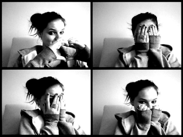 osiemdziesit jeden . ; > 