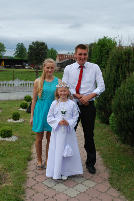 Komunia siostrzyczki ;*