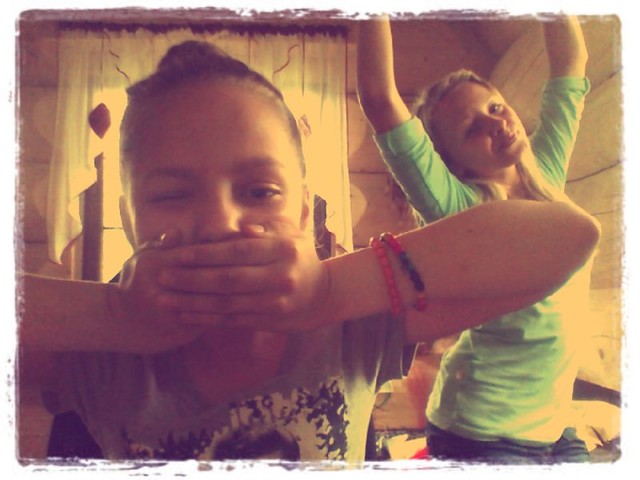 Hahaha.Debiloo Ty moja.